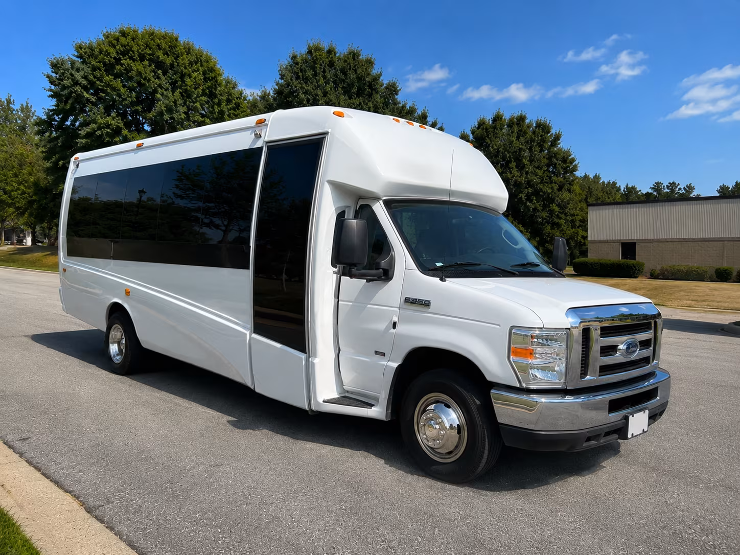 charter buses to the anaheim convention center for lake forest groups