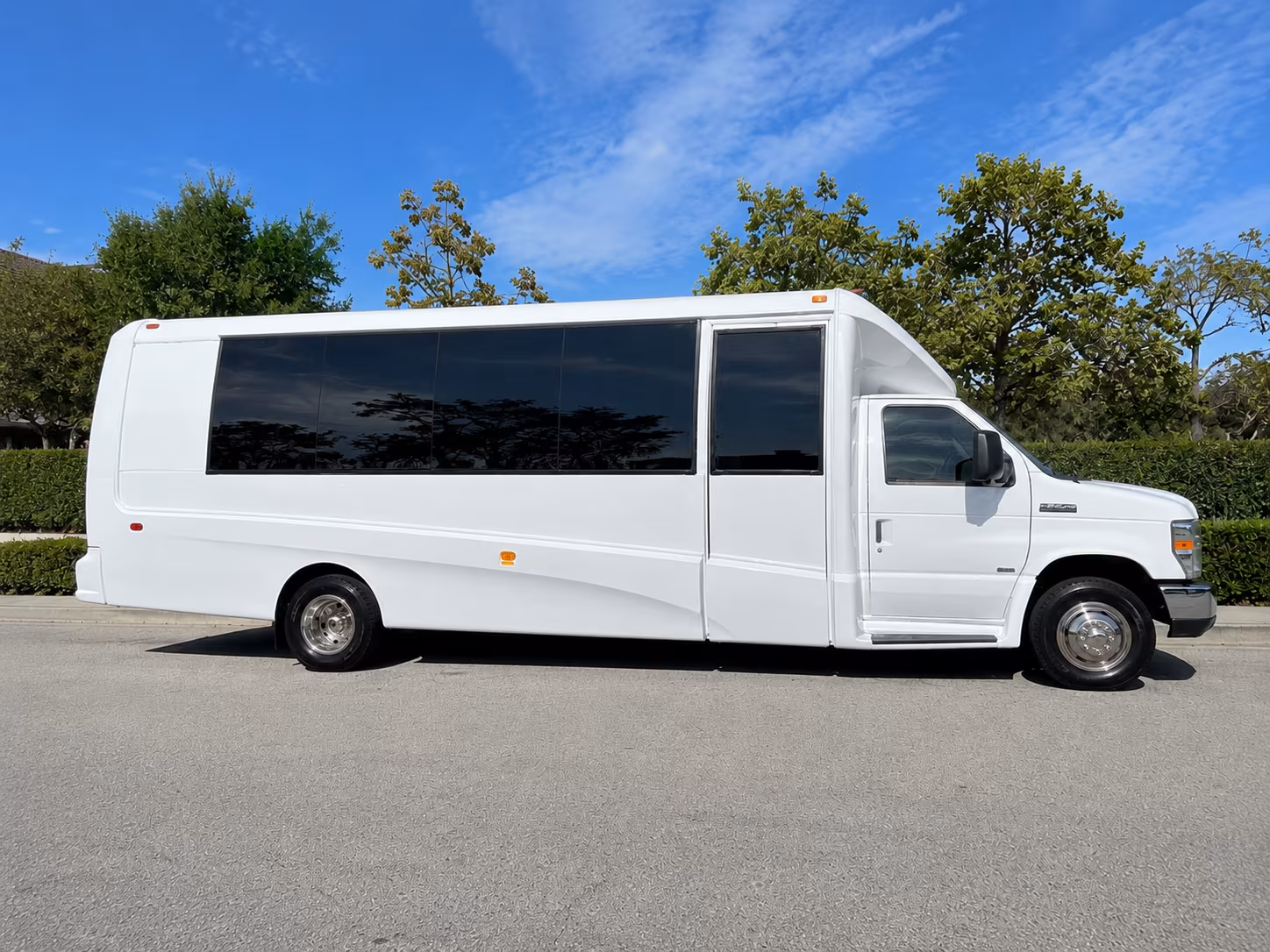 employee shuttle buses for lake forest office parks and business districts