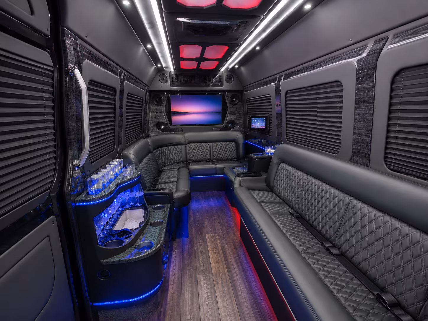 lake forest 15 passenger party bus