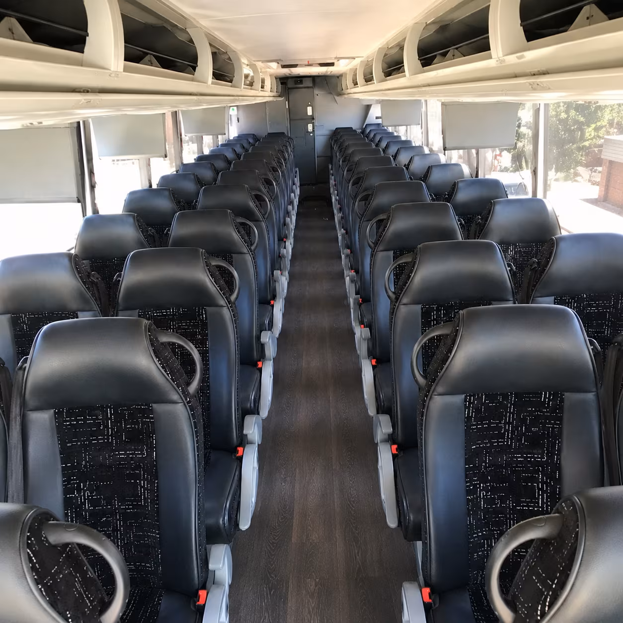 mission and outreach group buses serving lake forest and orange county