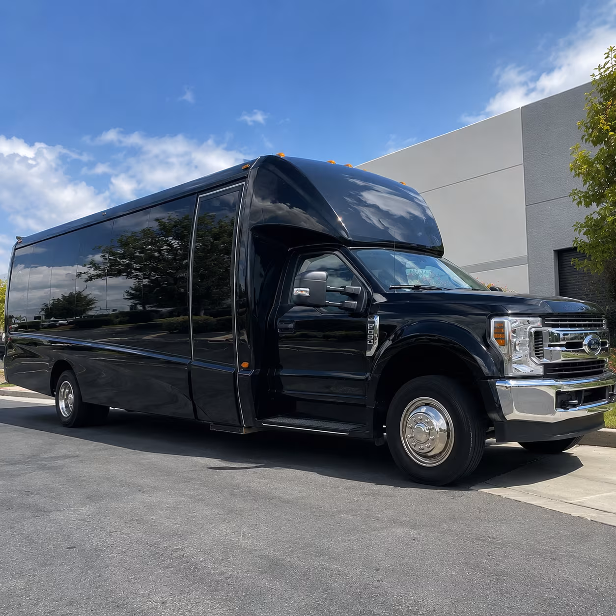 party buses to clippers and lakers games at intuit dome and crypto com arena