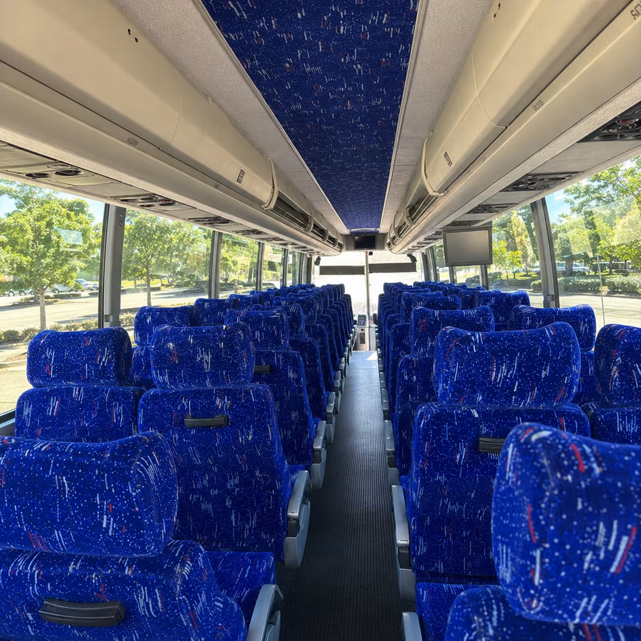 weekly worship shuttle buses for lake forest congregations